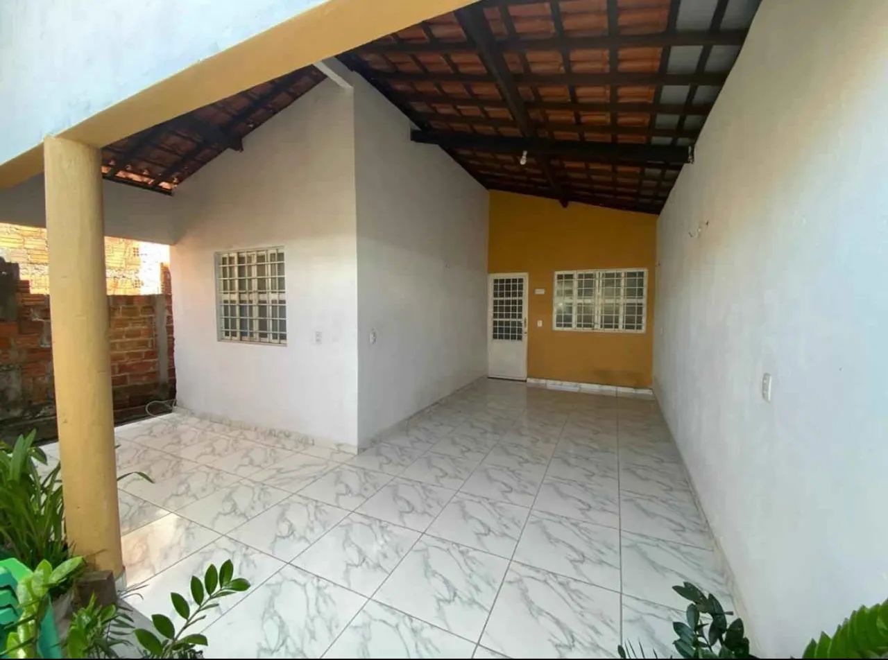 CASA EM CANUDOS 