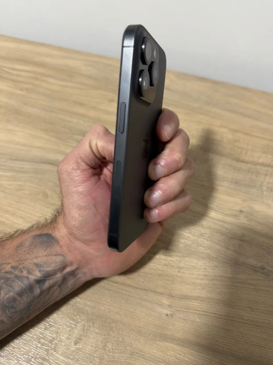 IPhone 15 Pro - 128gb  - Foto 3