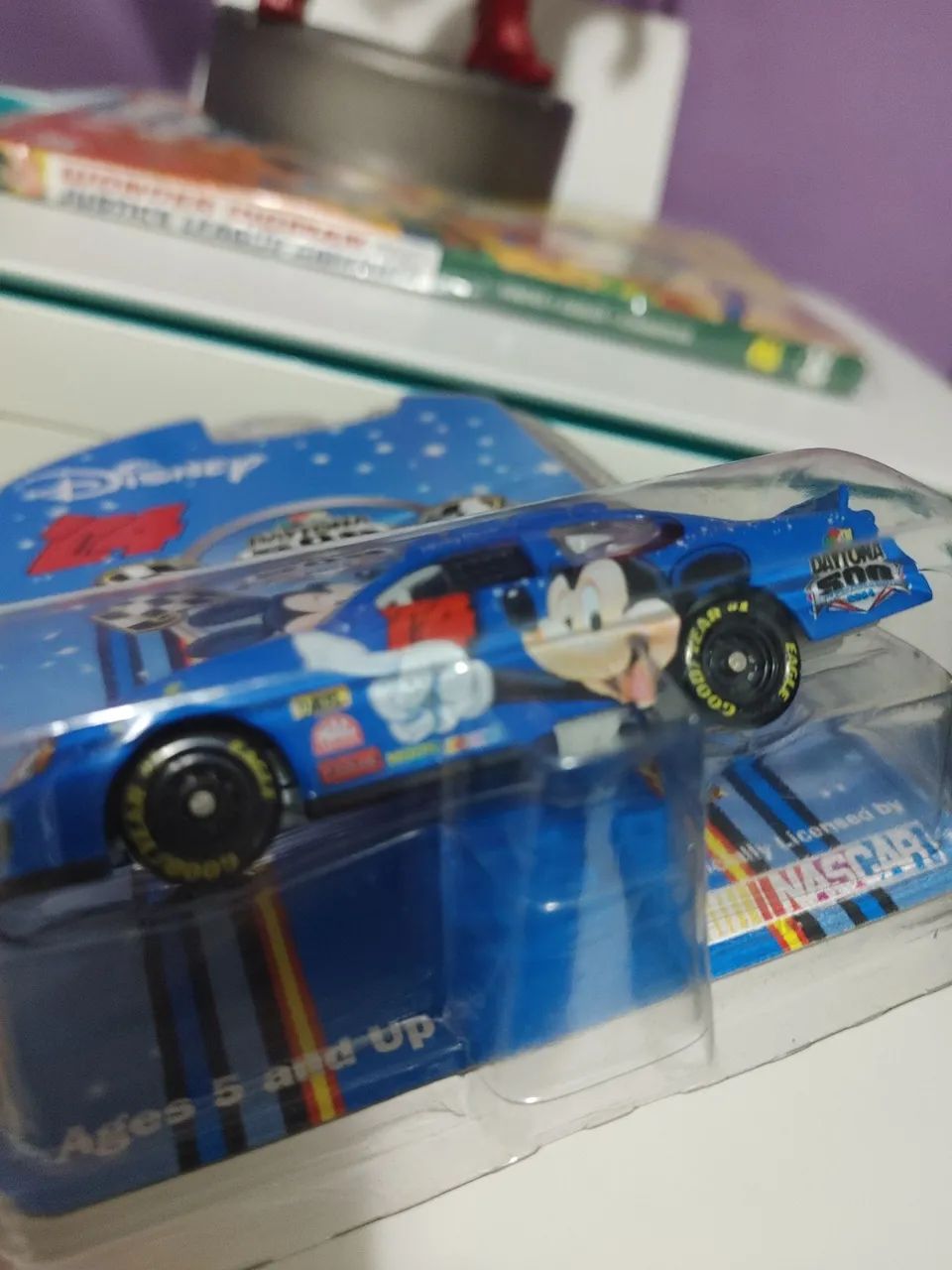 Nascar Racing Mickey Mouse 1/64 - Foto 3