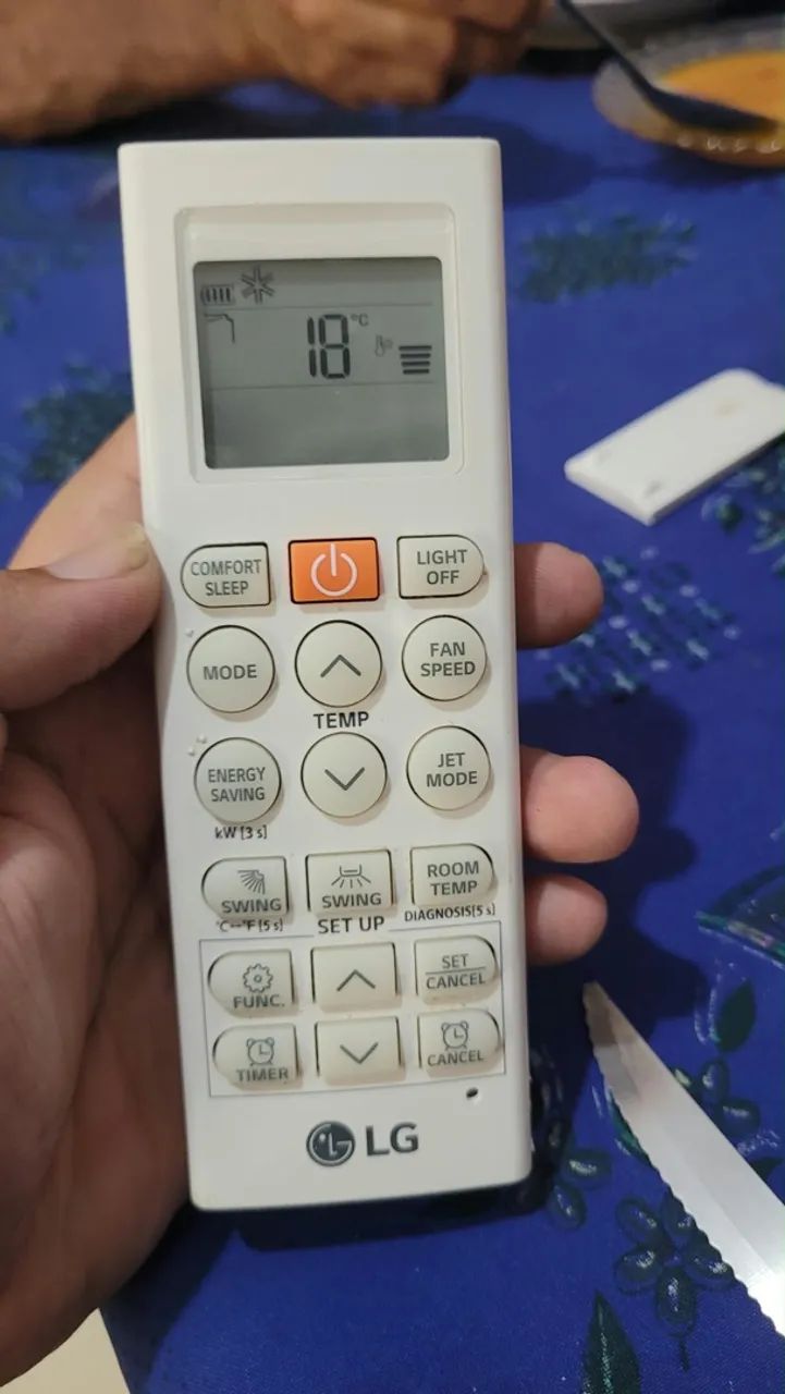 Ar condicionado 18mil btus funcionando normal - Foto 2