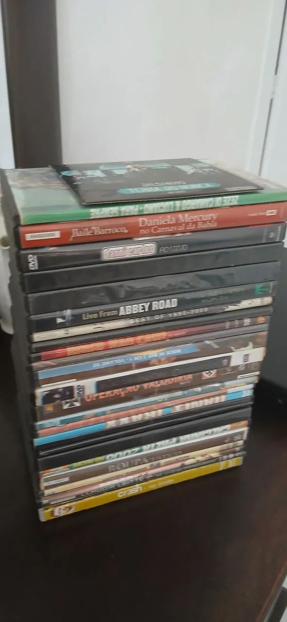 DVDs e CDs perfeitos quase novos - Foto 2
