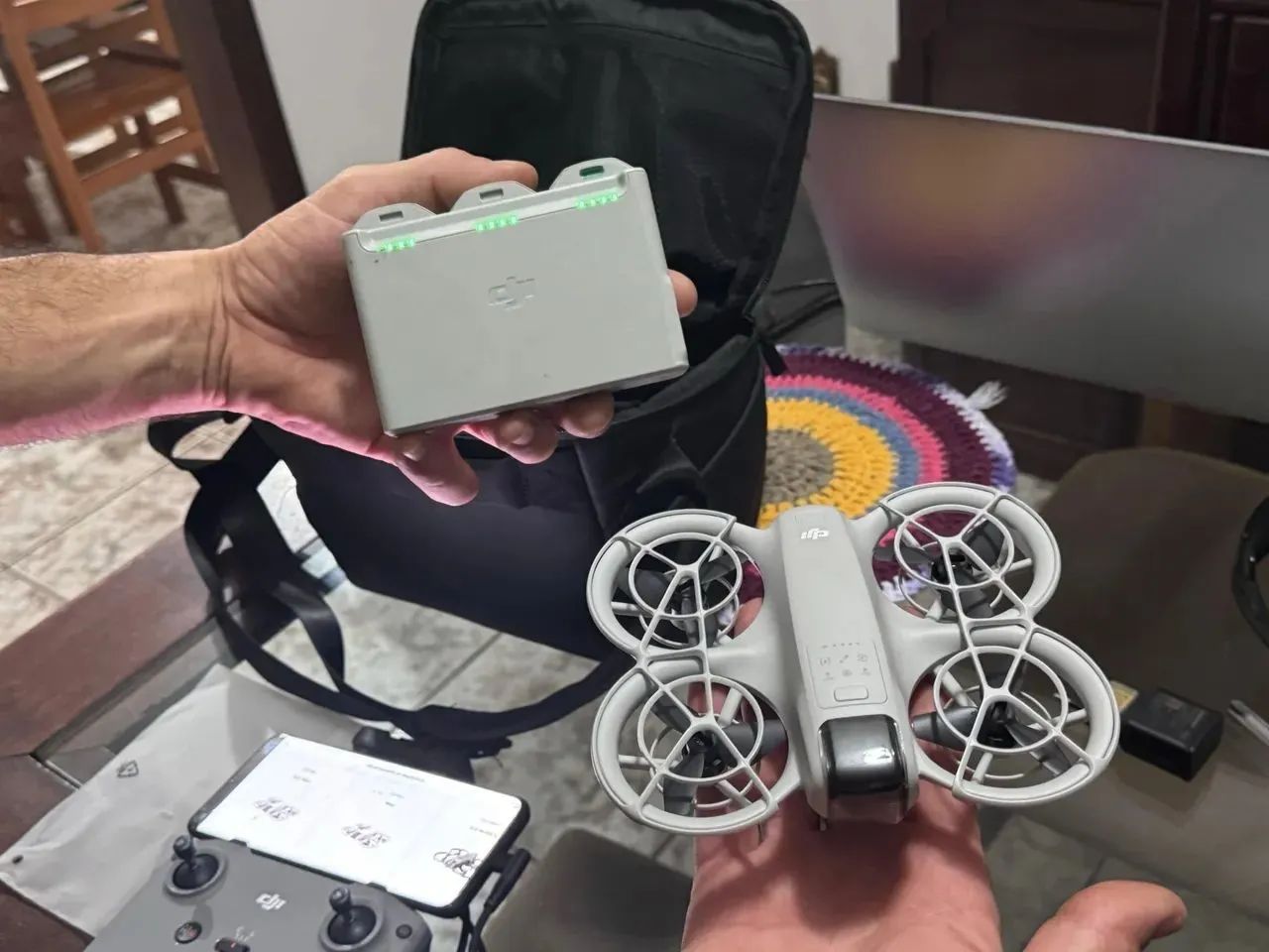 DJI Neo - pack Fly More e DJI Care!  