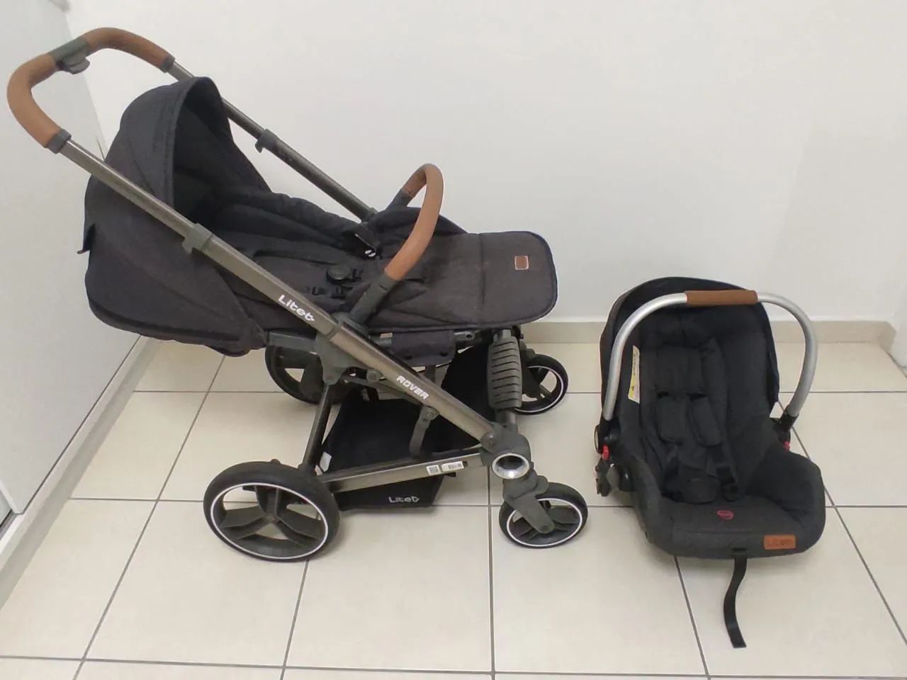 Carrinho de bebê e bebê conforto Litet Rover  - Foto 3