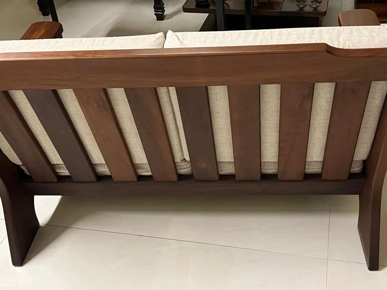 SOFÁ EMBUIA 3 LUGARES  - Foto 3