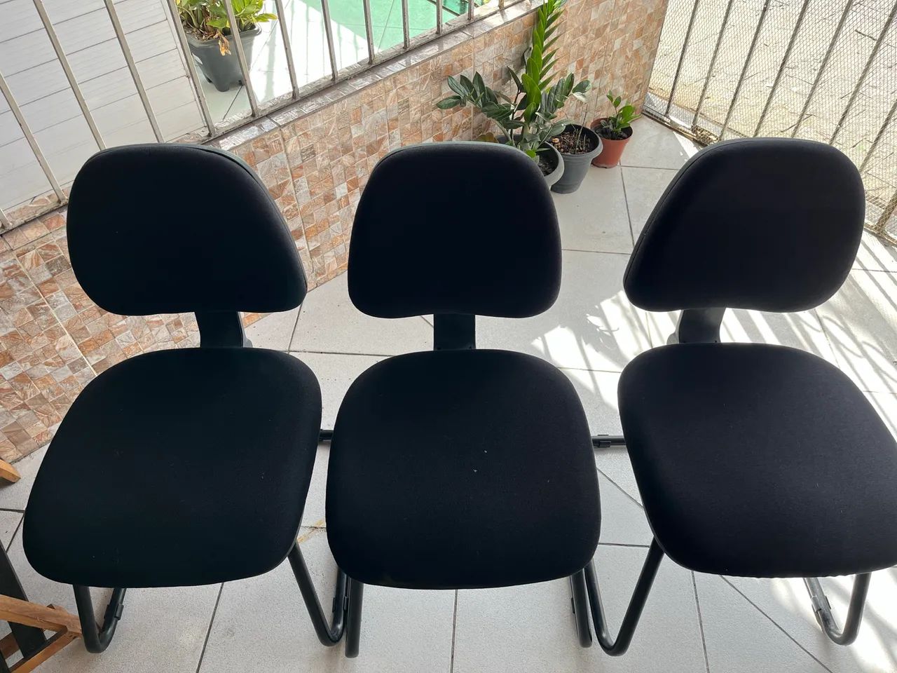 Kit 3 cadeiras Flexform longarina (soltas) para recepção 