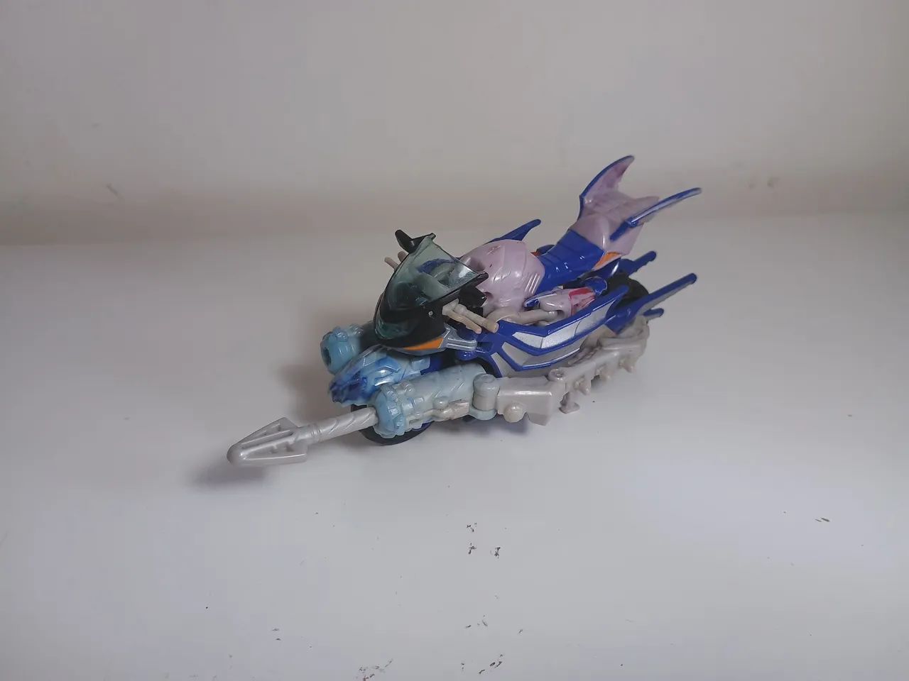 Transformers Prime beast hunters Arcees deluxe class  - Foto 4