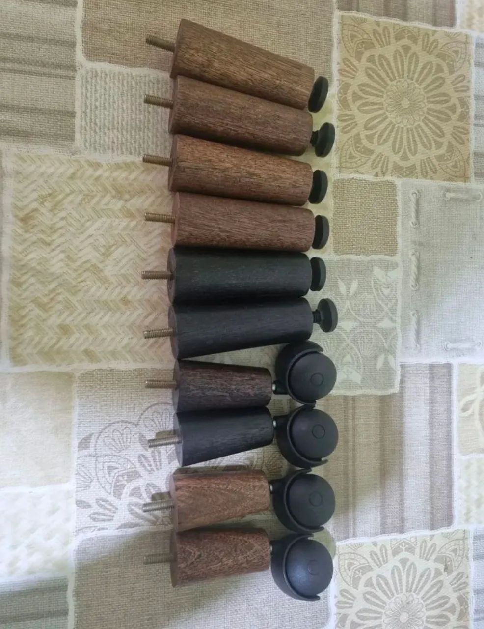Pés de cama box 