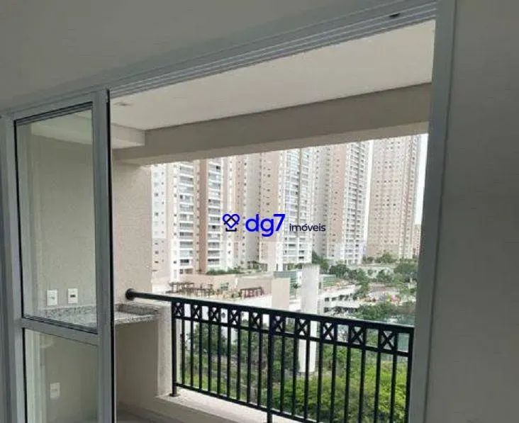 Apartamento com 3 dormitórios, 1 suíte, sala ampla e varanda! - Foto 2