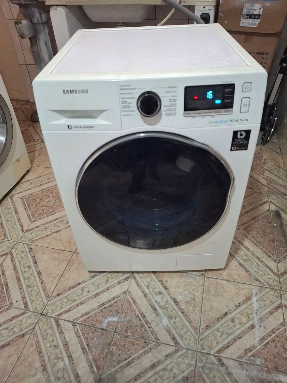 Lava e seca 220v semi nova  - Foto 2