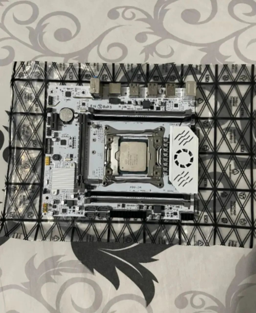 Kit Xeon X99 Qiyida D4 + E5-2690 v3 UNLOCK Turbo | 12c/24t - Foto 2