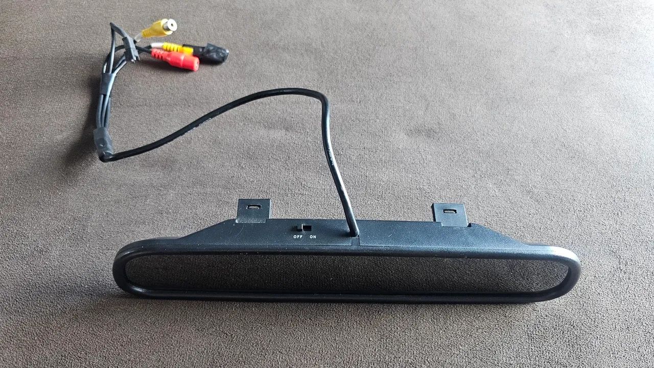 Vende-se retrovisor com visão e guia pra ré