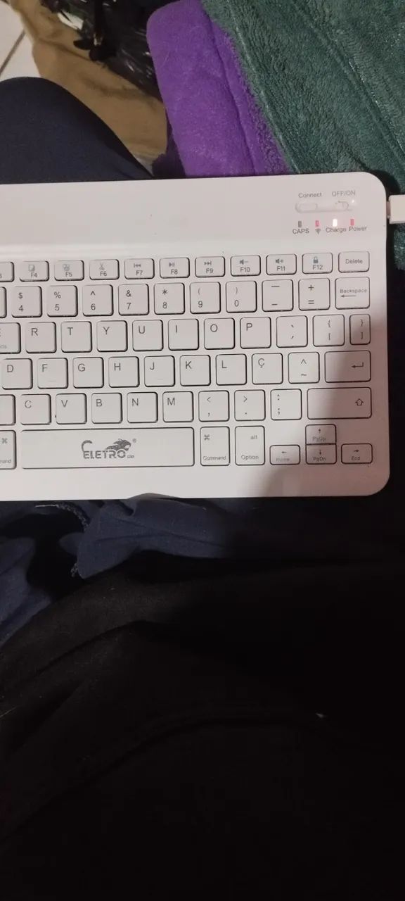 Teclado bluetooth branco 