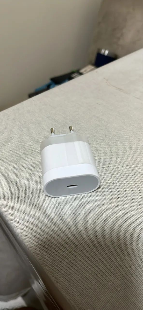 Fonte de Carregador Turbo 20W USB-C (Nova / Com Lacre) - Foto 2