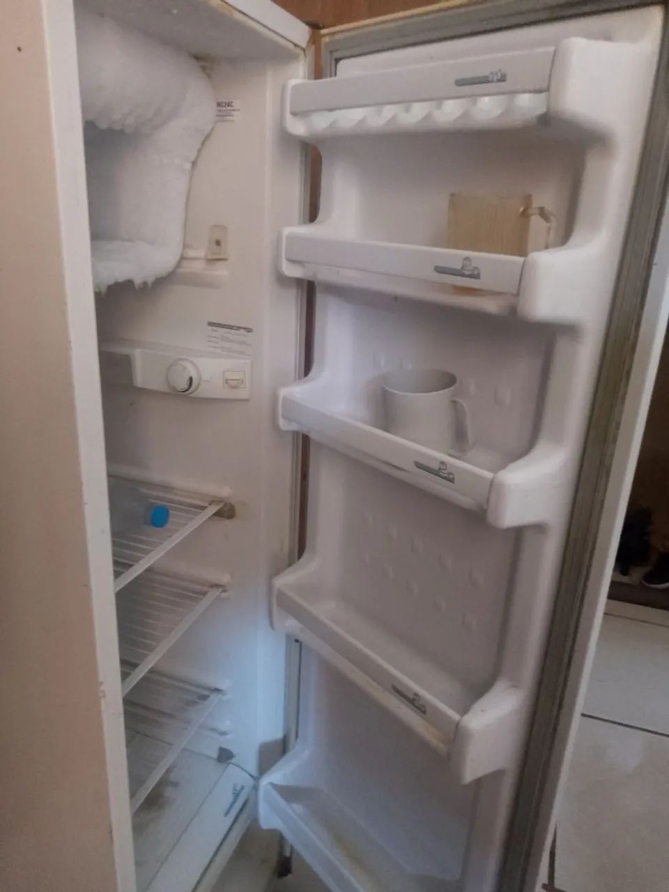 Geladeira em perfeito estado 