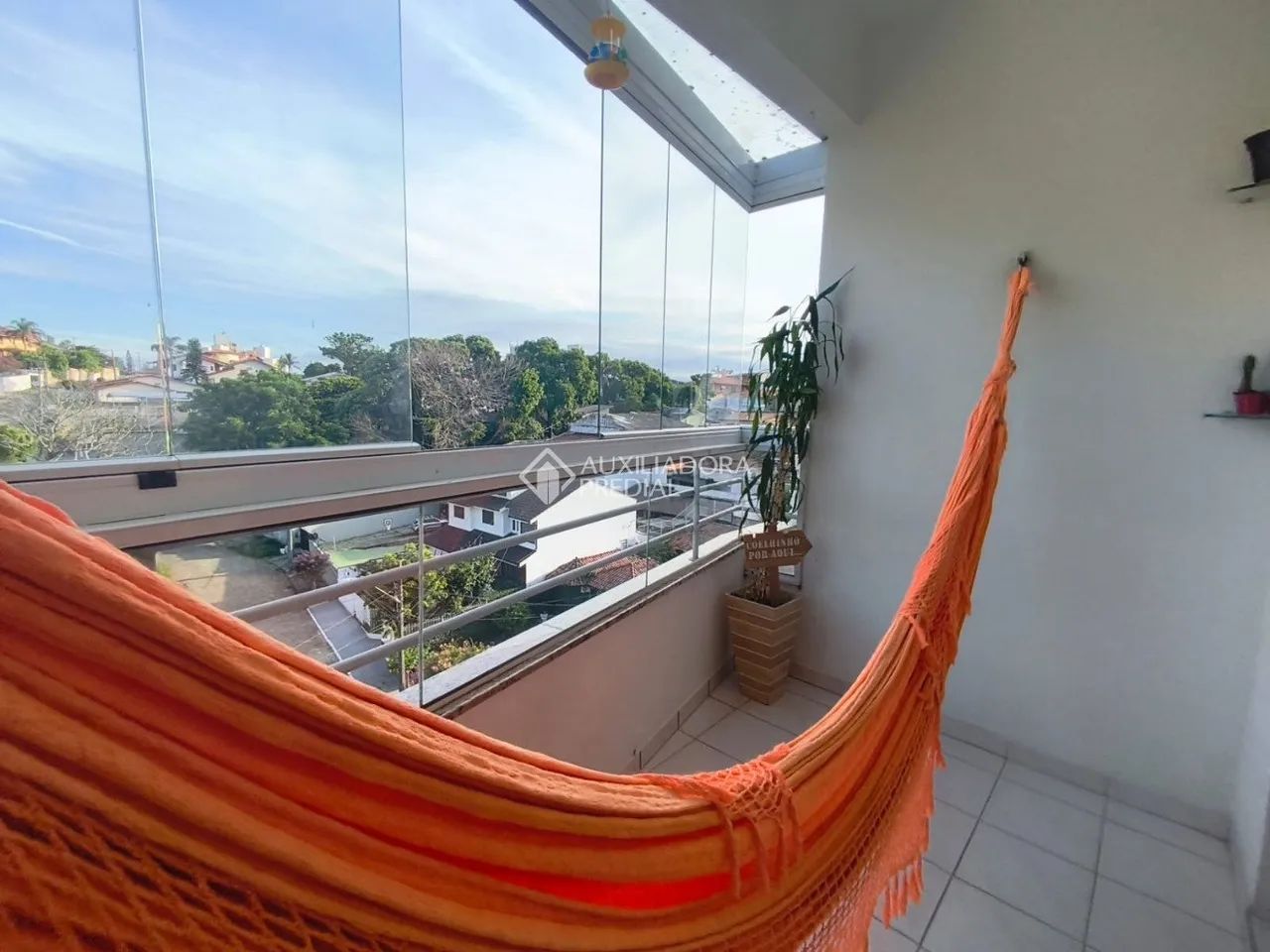 Apartamento com 3 dormitórios e suíte no bairro Abraão - Foto 2