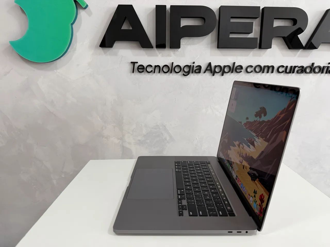 MACBOOK PRO CORE I9, 32 GB RAM, 1 TB, TOUCH BAR, TOUCH ID, TELA DE