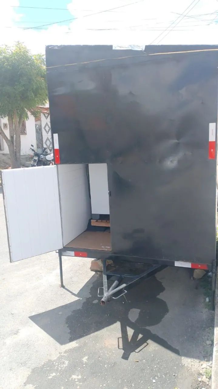 TRAILER DE LANCHE COM REBOQUE 