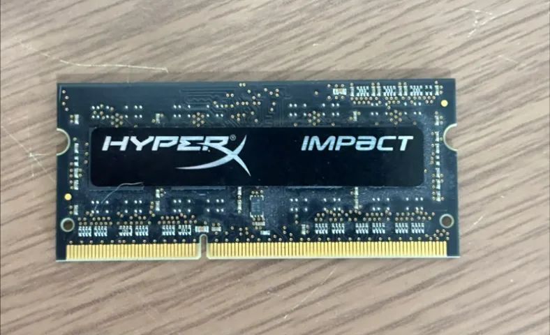 Memoria ddr3l de 4gb PC1600 de notebook