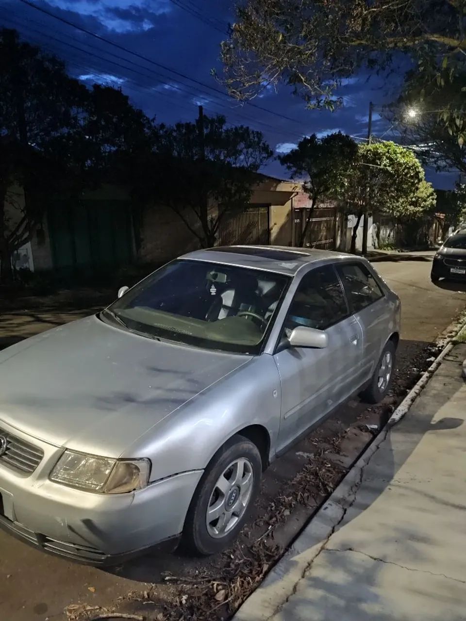 Audi A3 1.8 Turbo 3P Mec. 1998