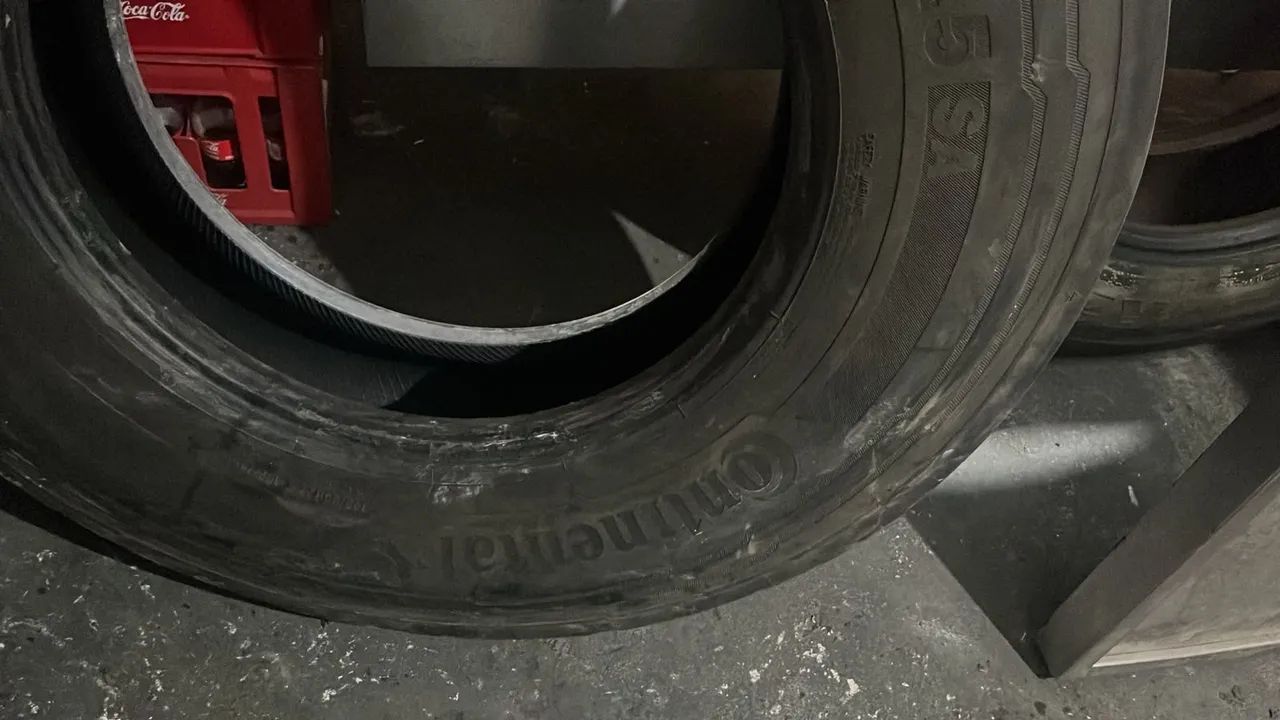 Pneus para caminhão semi novo  - Foto 3