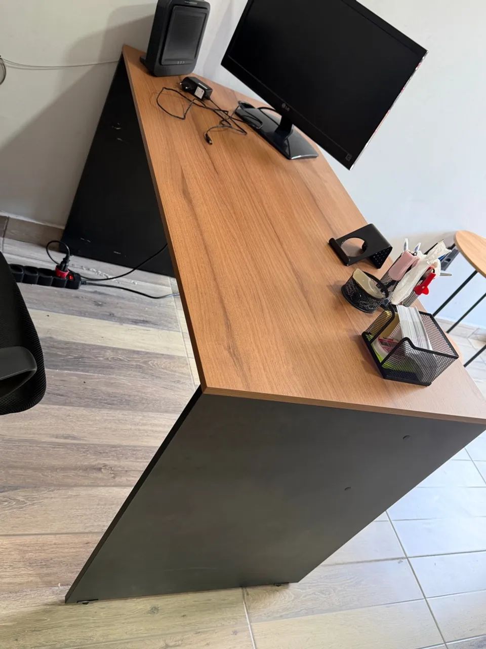 Escritório mesas e cadeiras - Foto 4