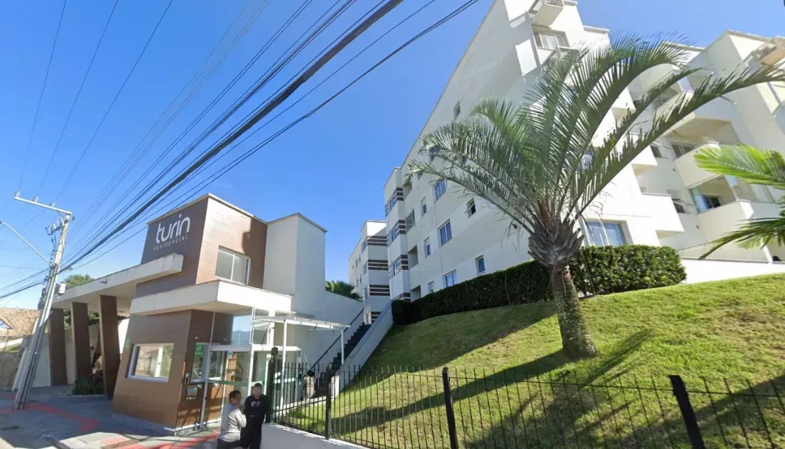 Apartamento terreo com 2 quartos e sacada com churrasqueira no bairro São Sebastião - Foto 2