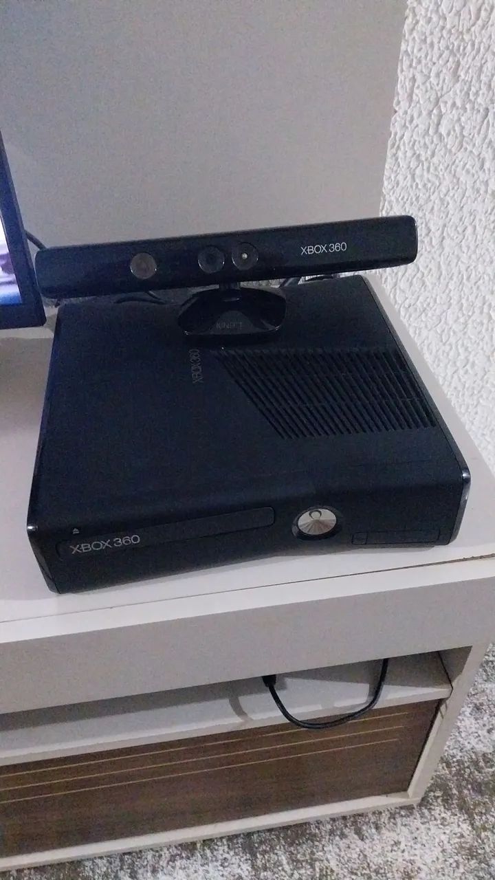 Xbox 360 com Kinect!