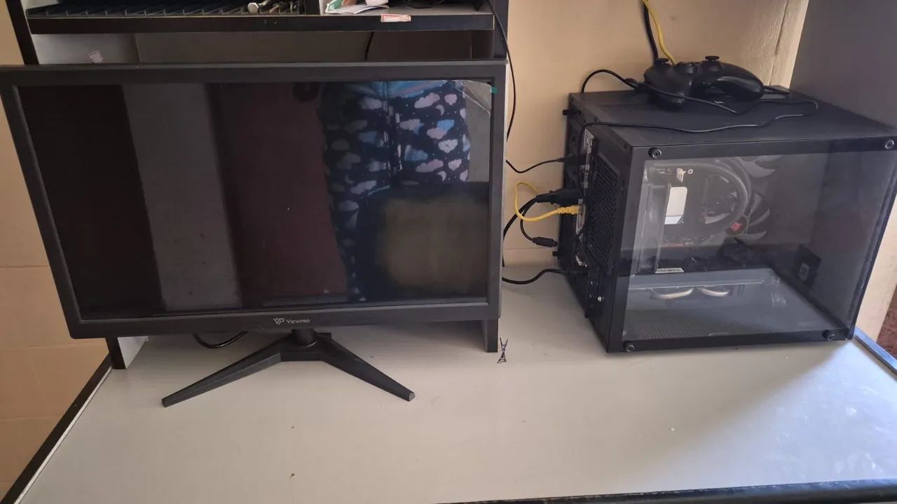 Pc gamer completo novo 3000 reais com a mesa  - Foto 5