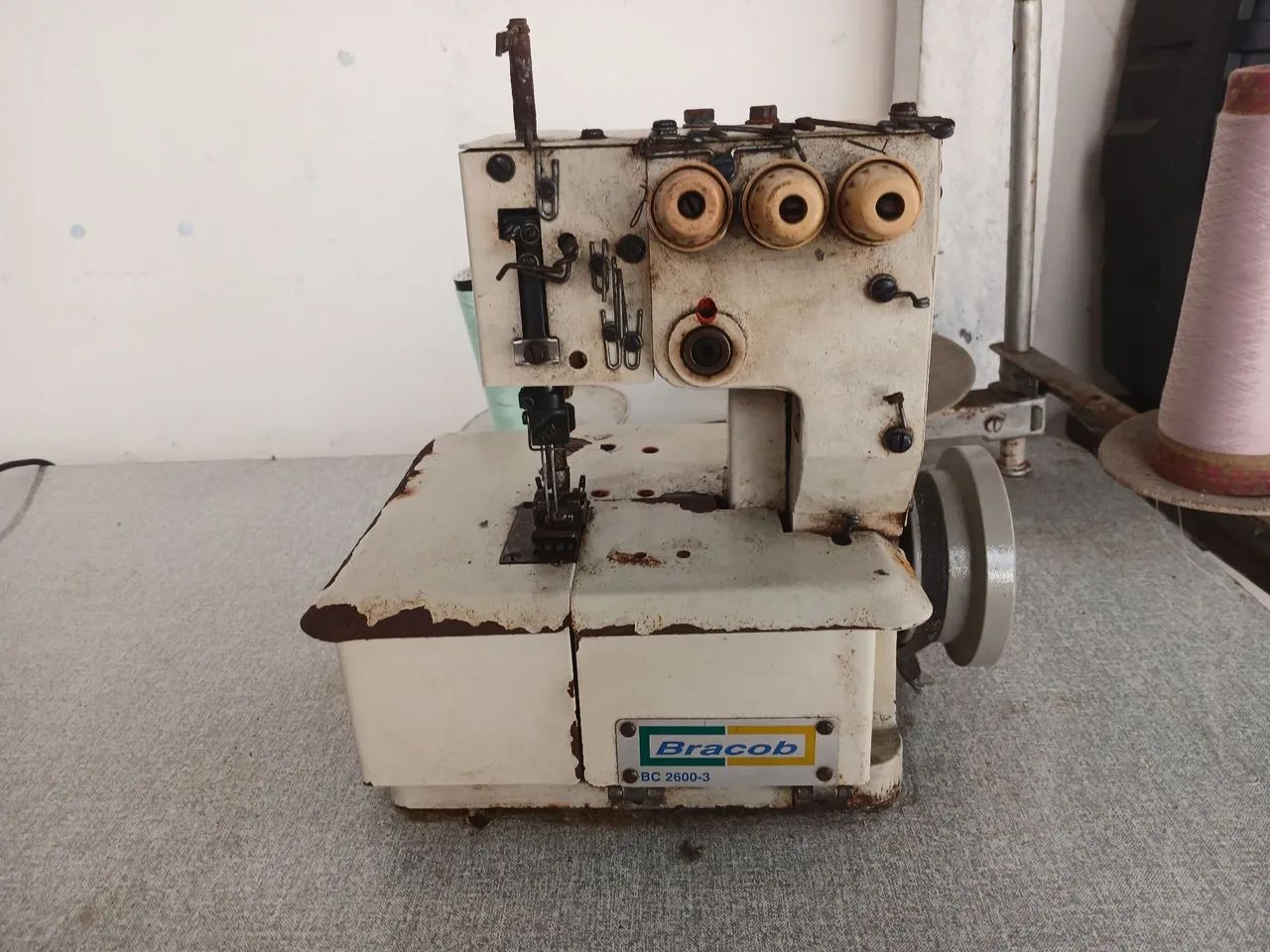 Maquina galoneira