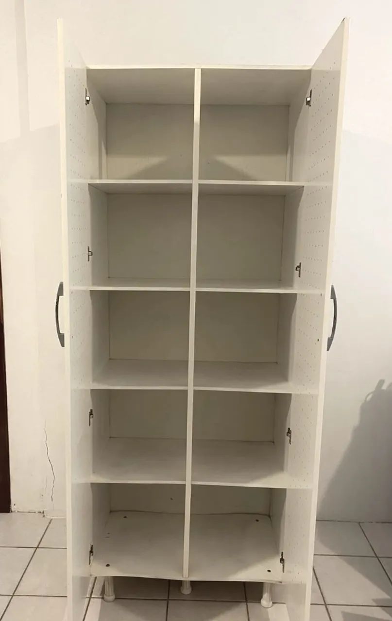Armário multiuso alto, branco, com duas portas - Foto 2