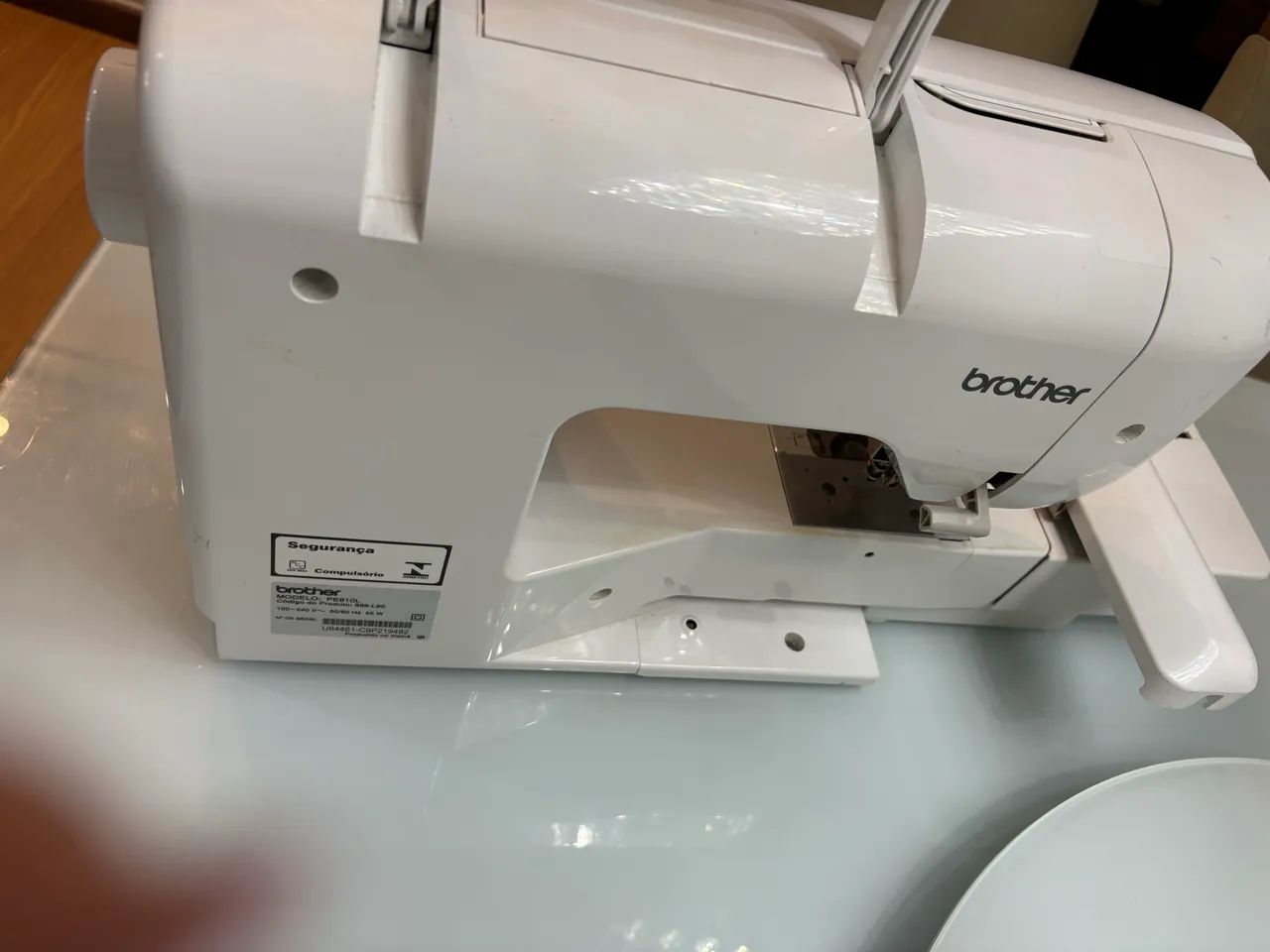 Maquina de bordar  Brother 810 L - Foto 2