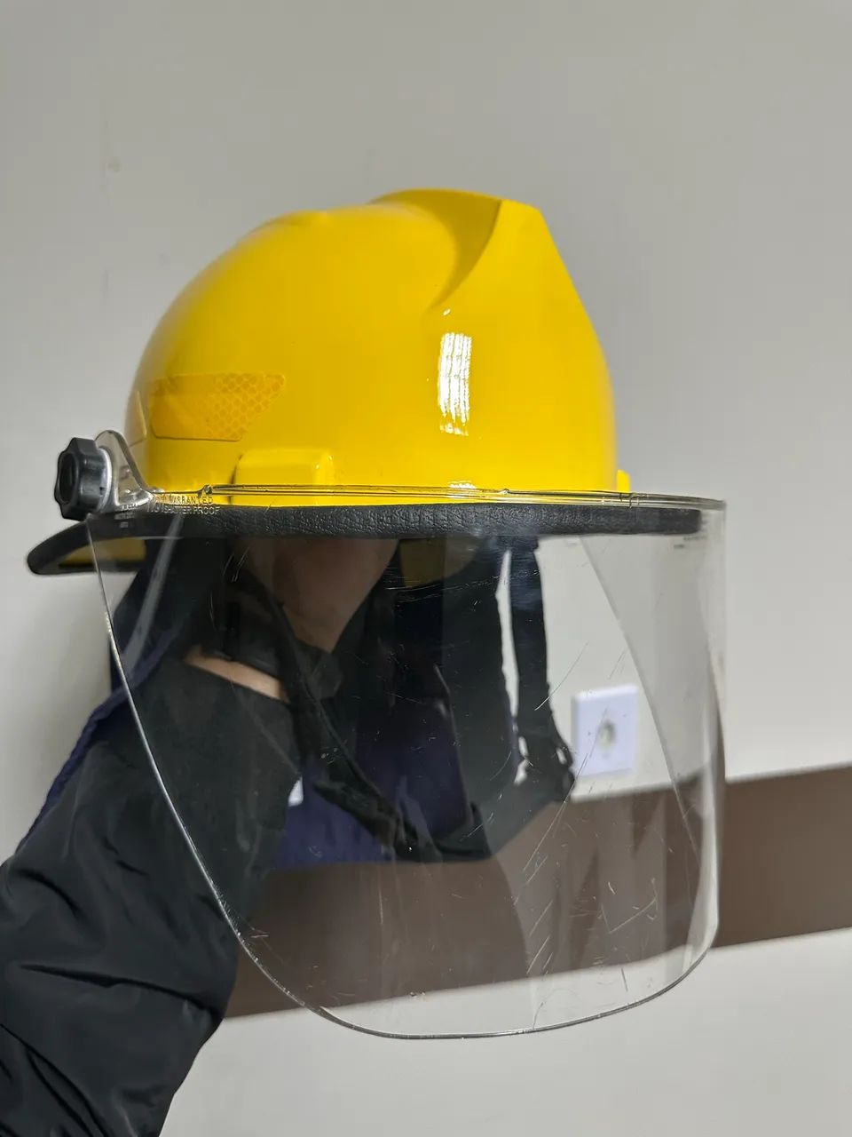Capacete de bombeiro Bullard