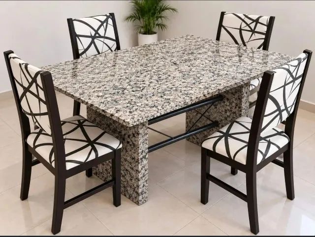 MESA DE GRANITO DE 4 CADEIRAS. Retirada Montese