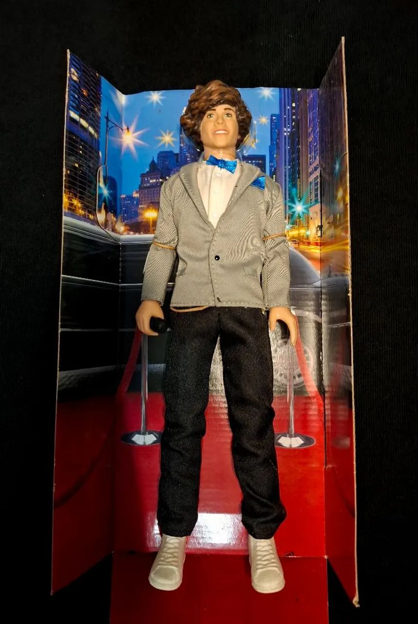 Boneco Harry Styles - Foto 2