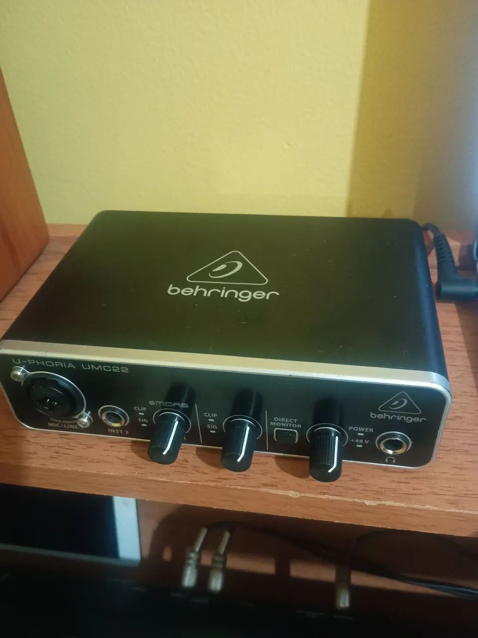 Vendo ou troco- Placa de áudio Behringer umc22 - Equipamentos e