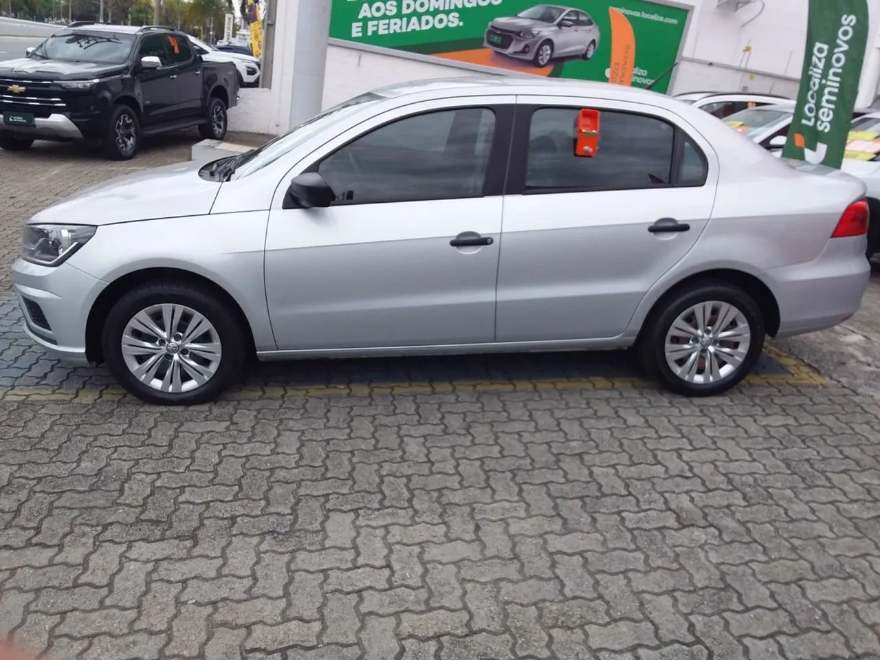 Volkswagen Voyage 1.6 MSI Flex 8V 4p, foto 2 de 10