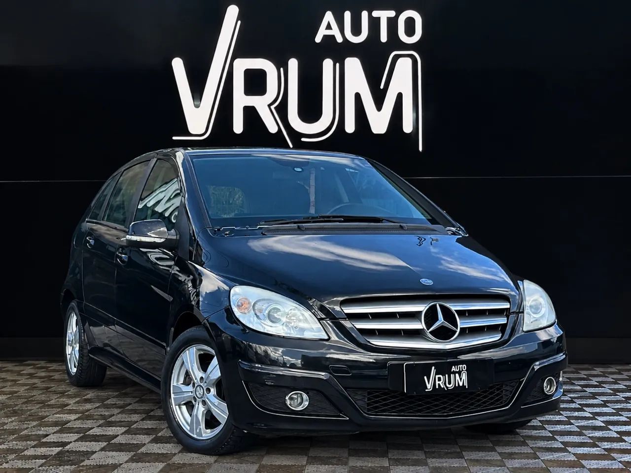 Mercedes-Benz Classe CLASSE B 180 1.7 116CV AUT. 2011