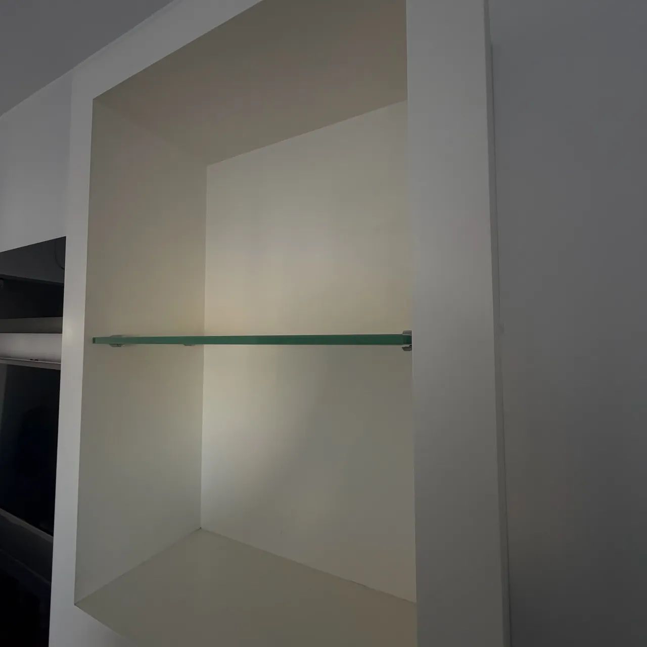 Rack em Laca Branca para Sala ou Quarto - Foto 3
