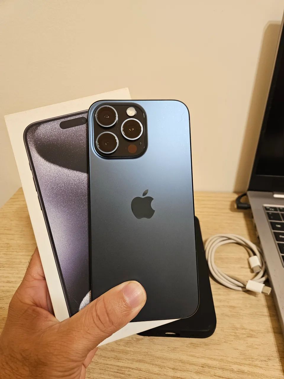 iPhone 15 Pro Max - Foto 5