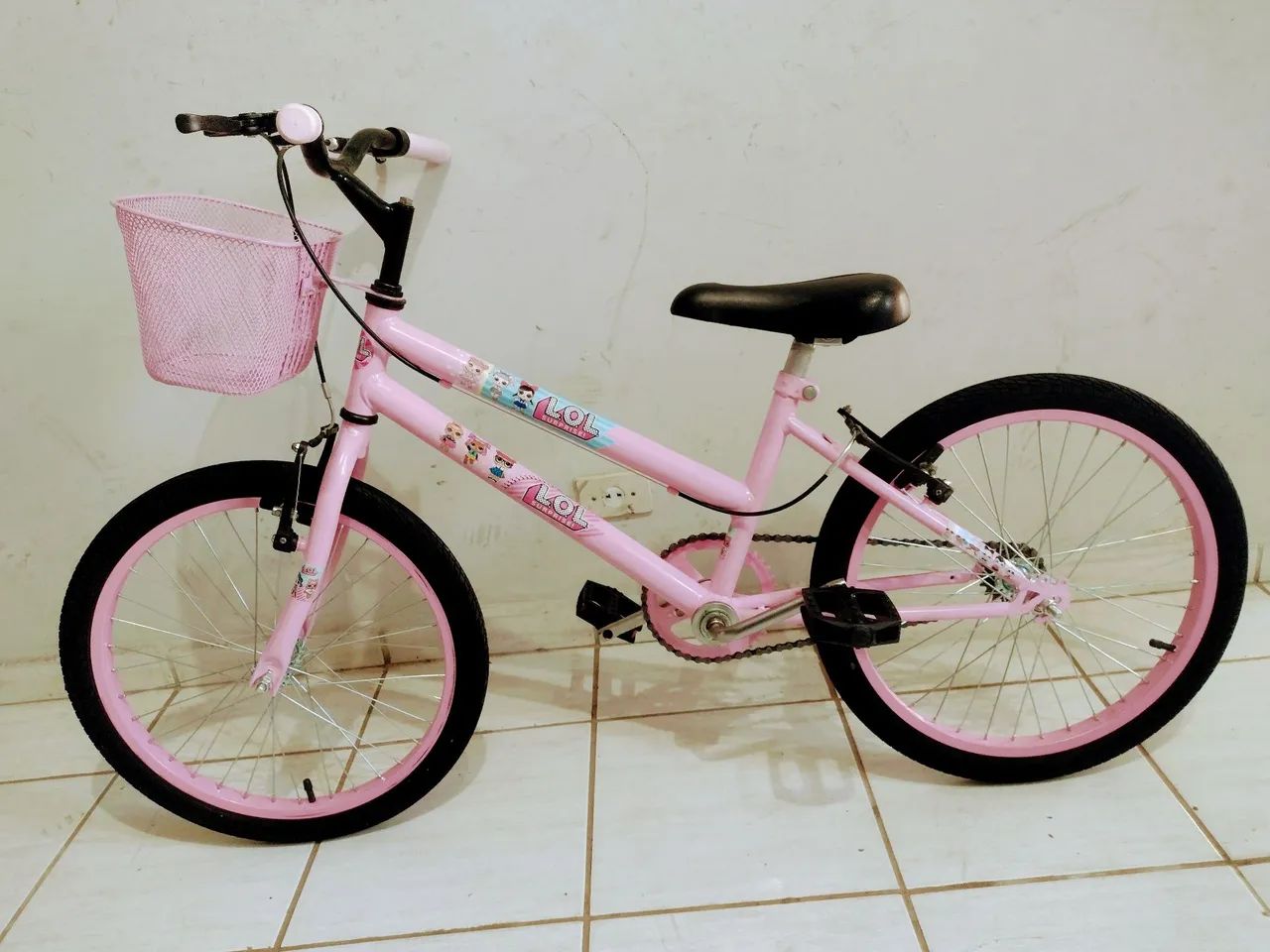 Bicicleta aro 20 em estado de nova 