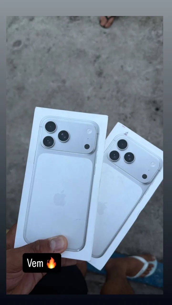 iPhone 17 pro max lacrado 