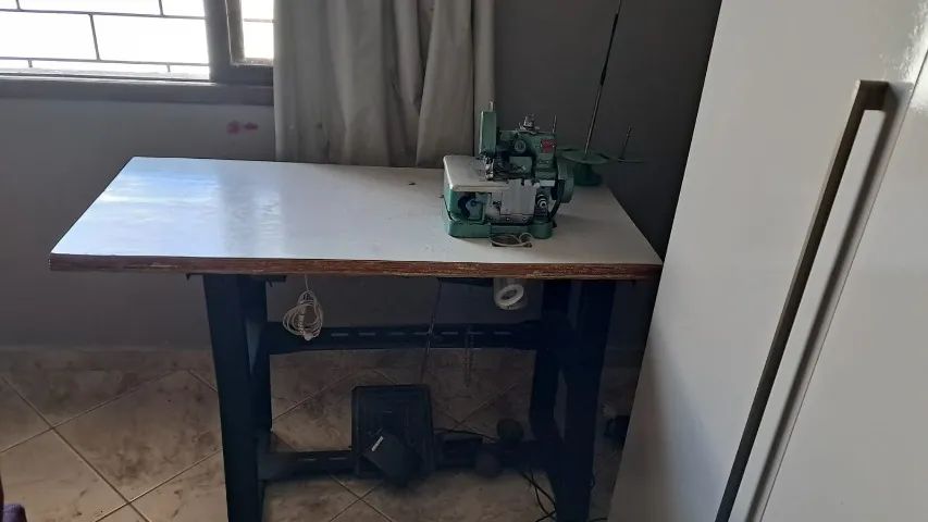 MAQUINA DE COSTURA OVERLOCK - Foto 2