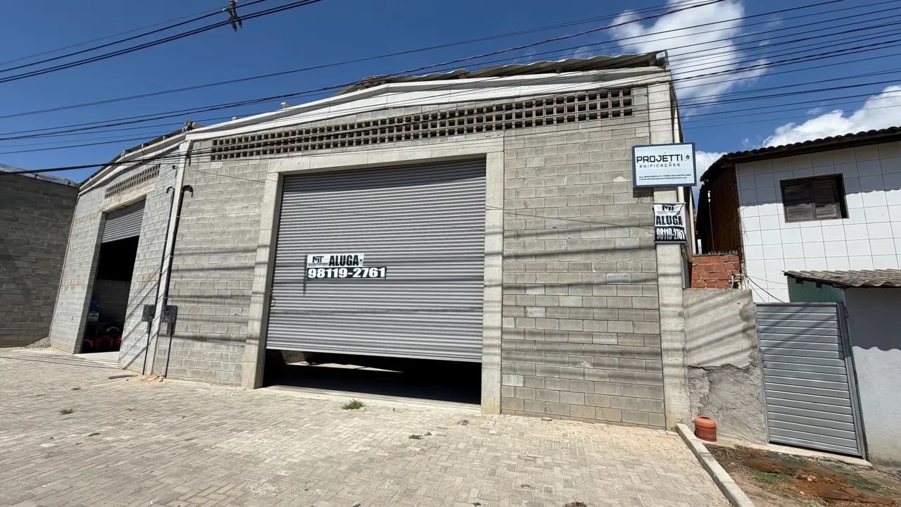 Galpão na principal da Barra Nova