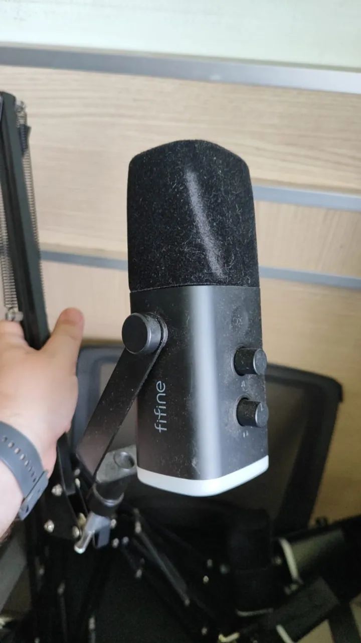 Kit Podcast - 4 Microfones com Mesa de Som e Cabos - Foto 2