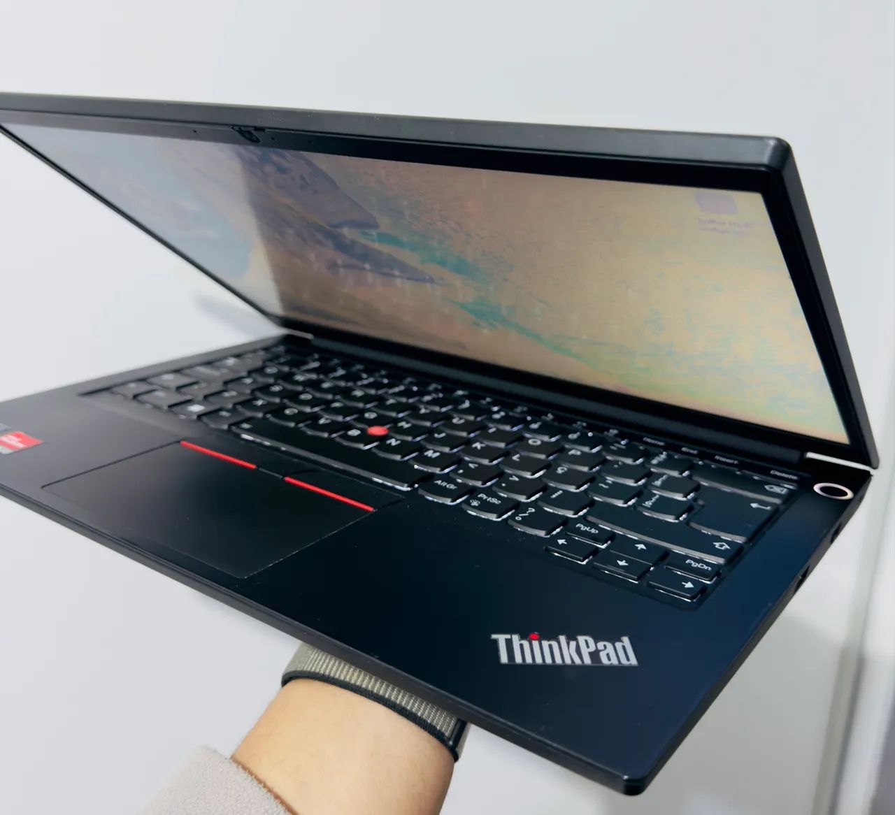 Notebook Lenovo Thinkpad E14 - Ryzen 5 - Notebook de Ponta! - Foto 2