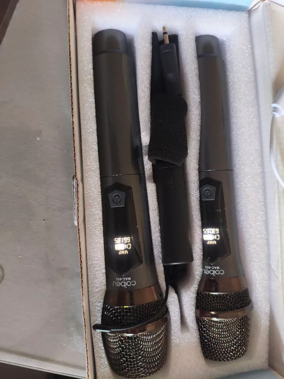 Kit microfone duplo recarregável - Foto 4