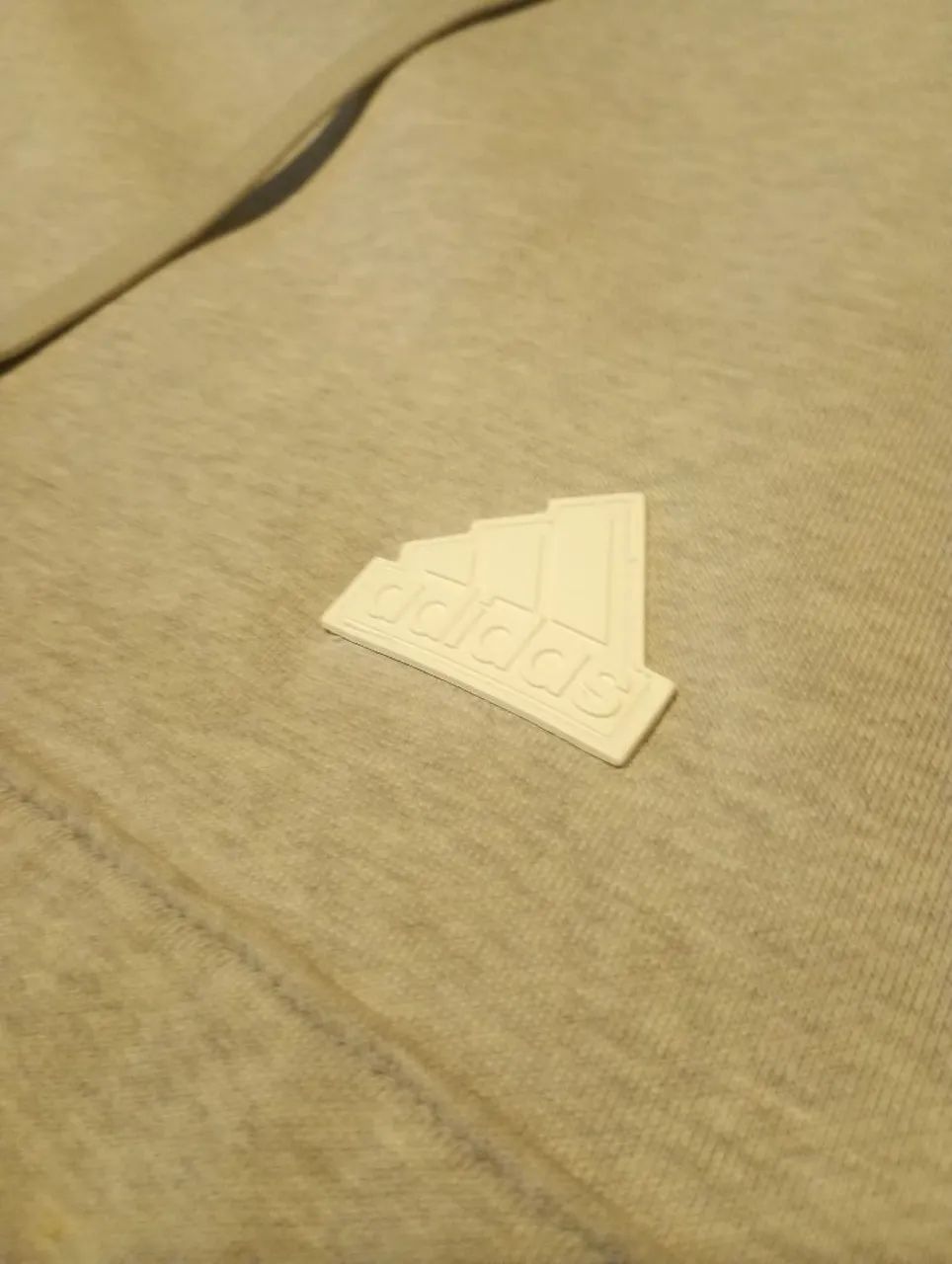 Blusa canguru Adidas elimited - Foto 2