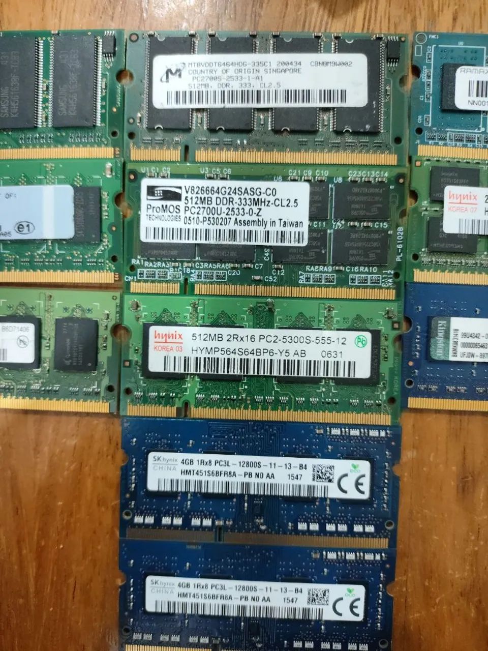 Lote com 11 memórias RAM para notebook de diversas capacidades e marcas. - Foto 3