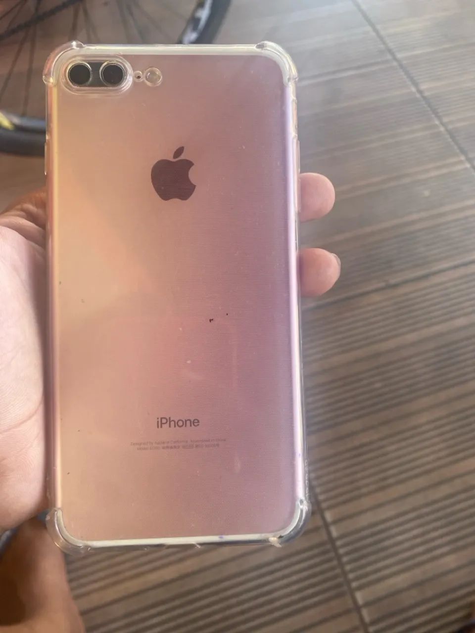 Vendo iPhone 7 Plus conservado tudo original  - Foto 2