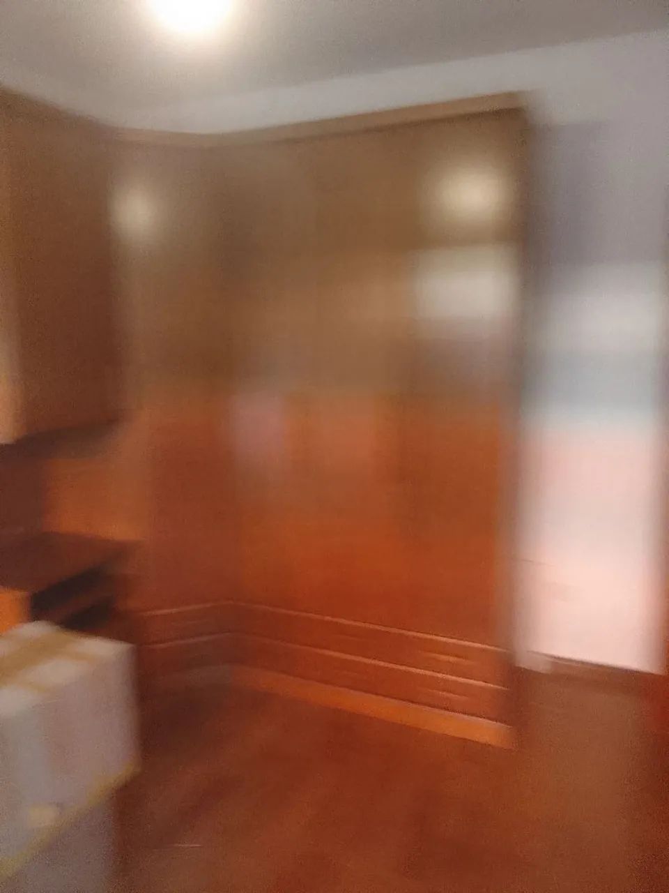 Guarda roupa imbuia em L  - Foto 2